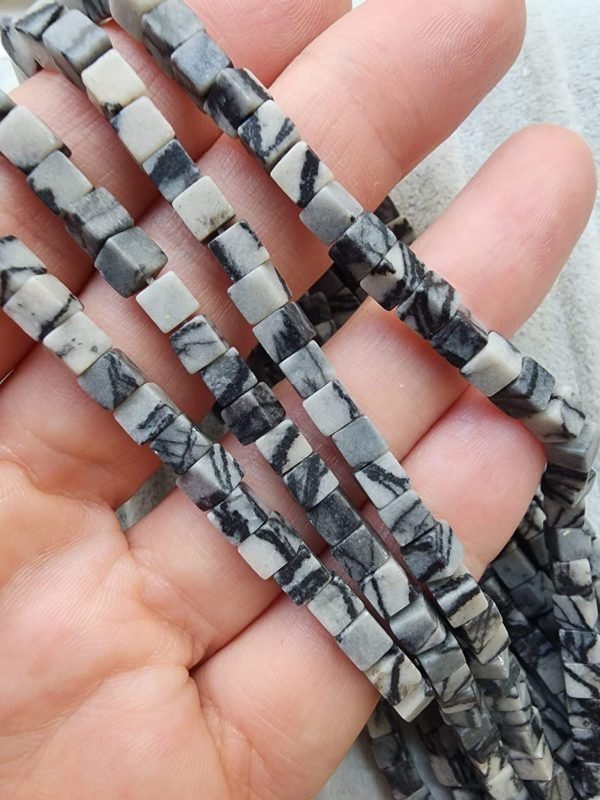 4 MM Küp Zebra Jasper Taşı Dizi AAA